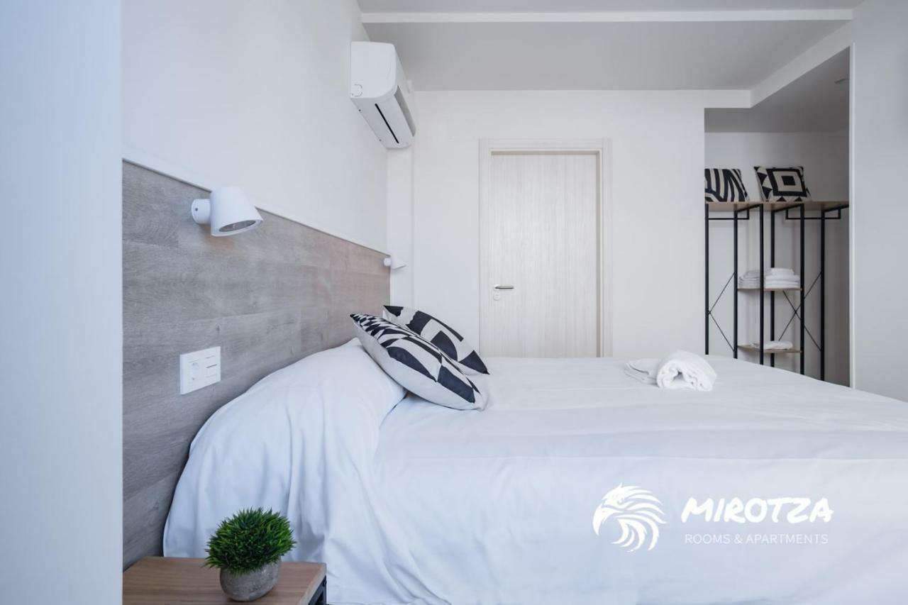 Mirotza Rooms And Apartments Orio Εξωτερικό φωτογραφία